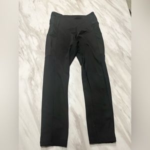 Black leggings with pockets